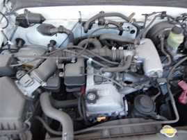 2000 Toyota Tacoma SR5 White Extended Cab 2.4L AT 2WD #Z24729